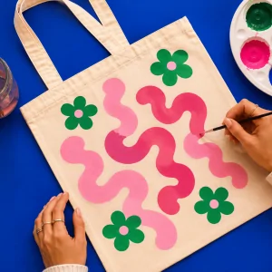 taller pinta tote bags